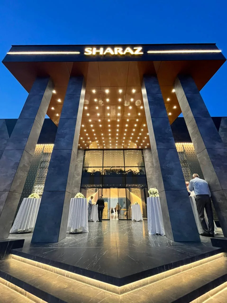 Hotel Sharaz